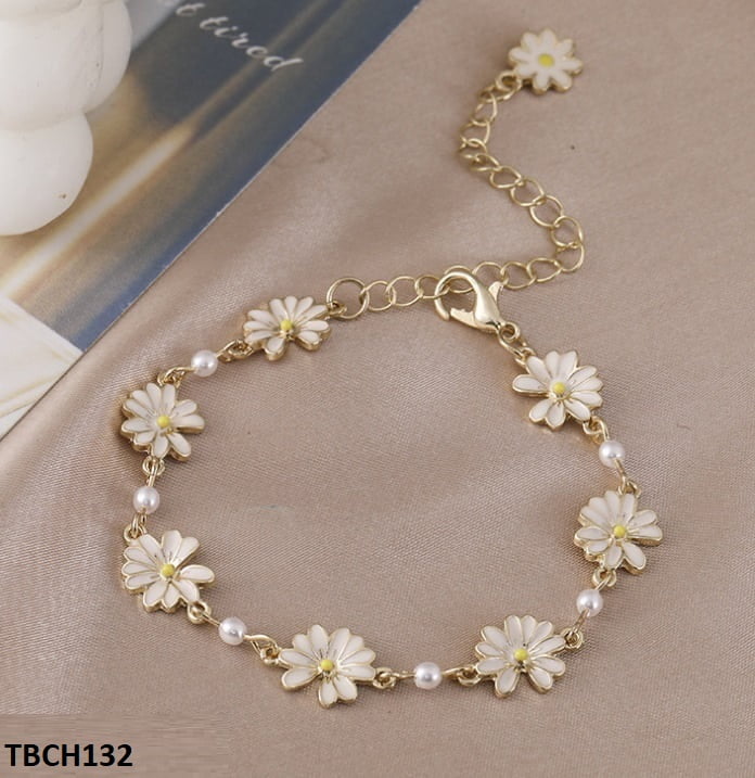 Pearl Flower Hand Bracelet