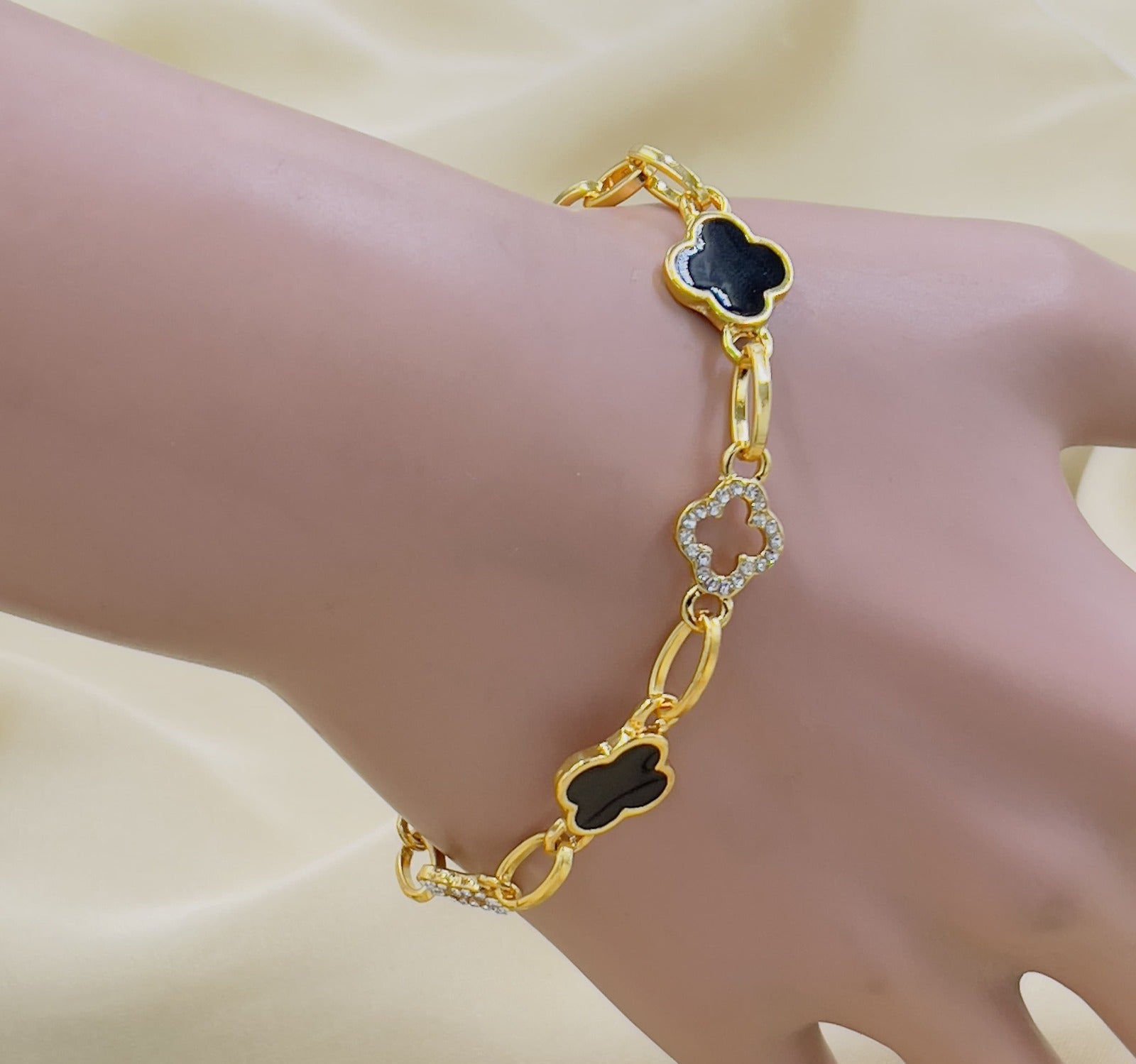 Clover Beads Bracelet Openable